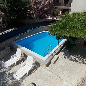 aurelia-apartment.pula-hotels.org/